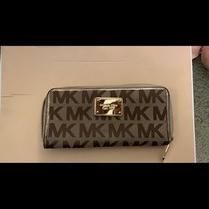 Michael Kors wallet